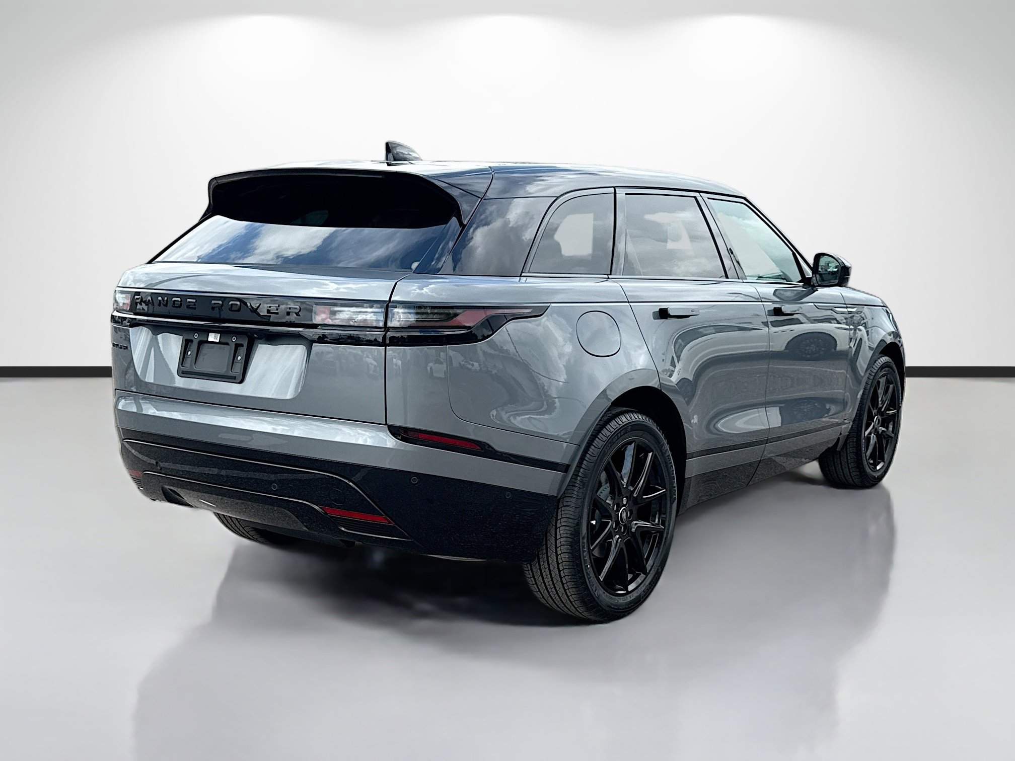 New 2026 Land Rover Range Rover Velar Dynamic SE AWD/4WD image 5