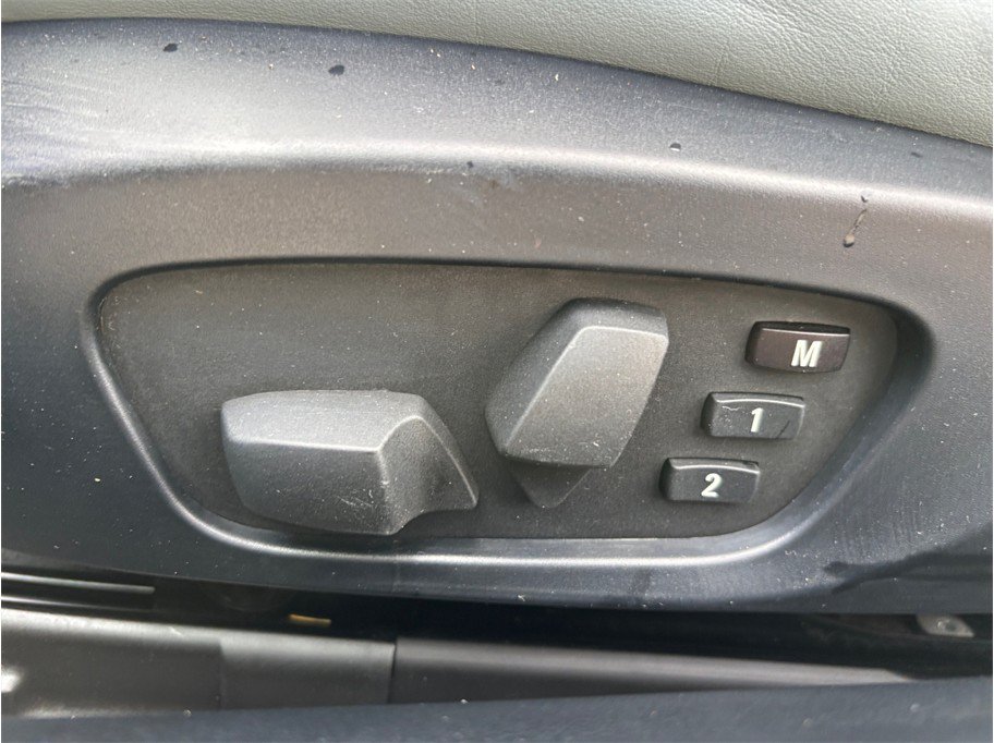 Used 2009 BMW M3 Convertible RWD image 16