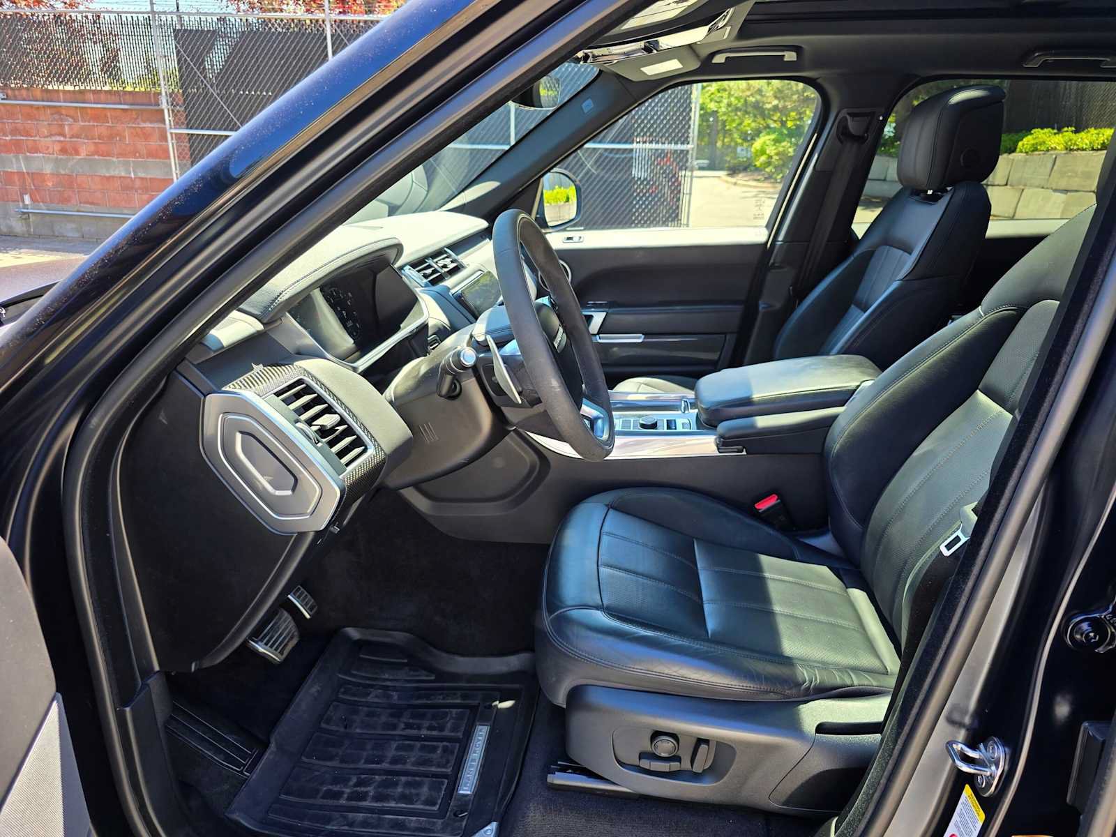Used 2021 Land Rover Range Rover Sport HST AWD/4WD image 20