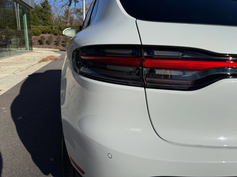 New 2026 Porsche Macan image 14