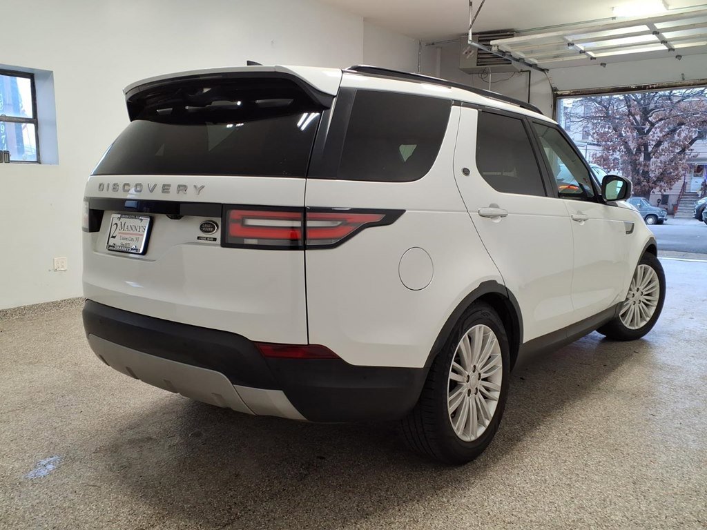 Used 2019 Land Rover Discovery HSE Luxury AWD/4WD image 4