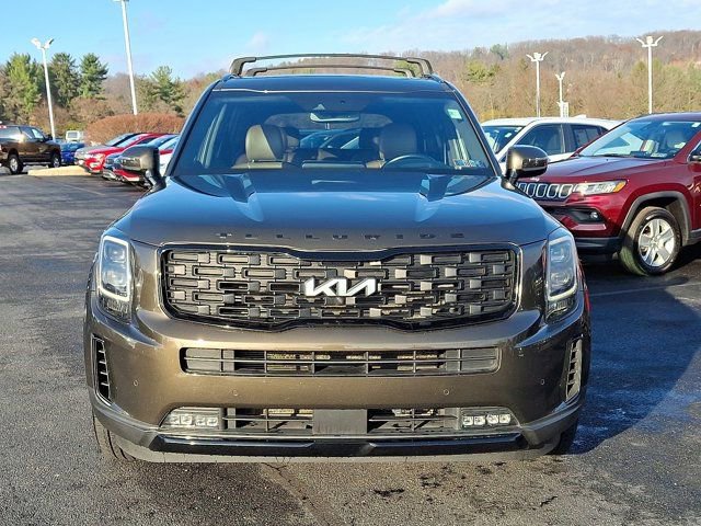 Used 2022 Kia Telluride SX w/ SX Prestige Package image 2