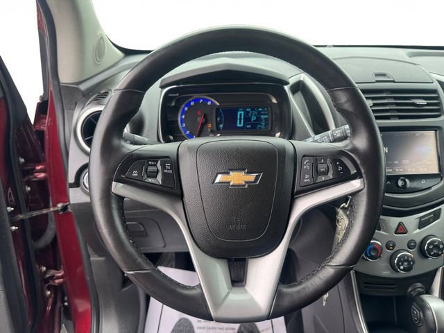 Used 2016 Chevrolet Trax LT w/ LT Convenience Package FWD image 13
