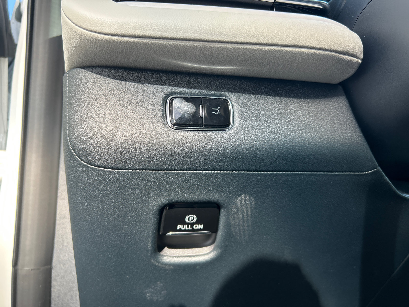 New 2026 Lincoln Navigator L Premier AWD/4WD image 15