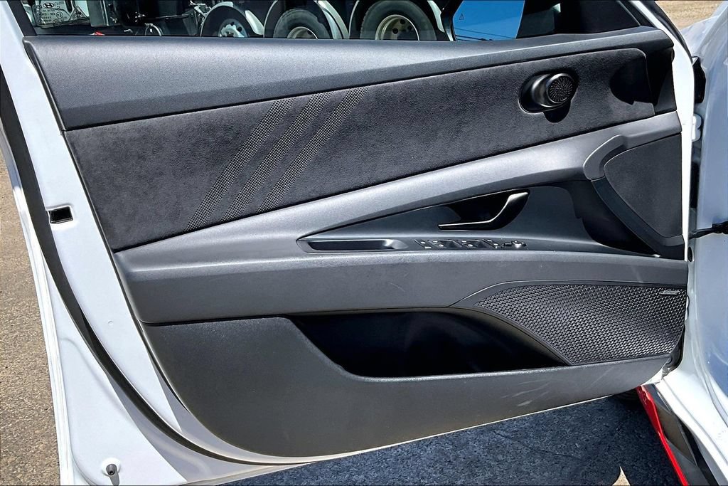 Used 2025 Hyundai Elantra N FWD image 22