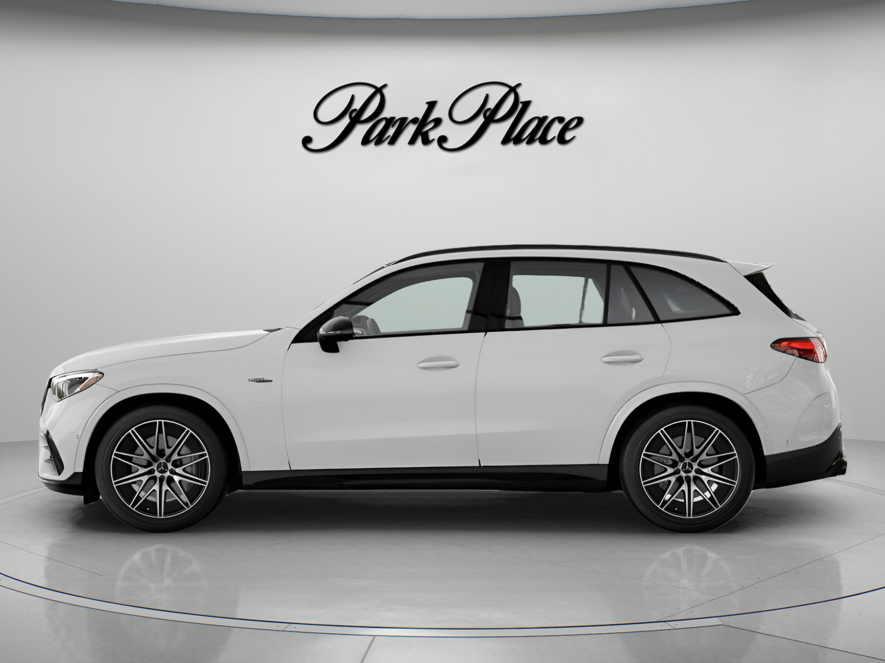 Used 2026 Mercedes-Benz GLC 43 AMG 4MATIC image 7