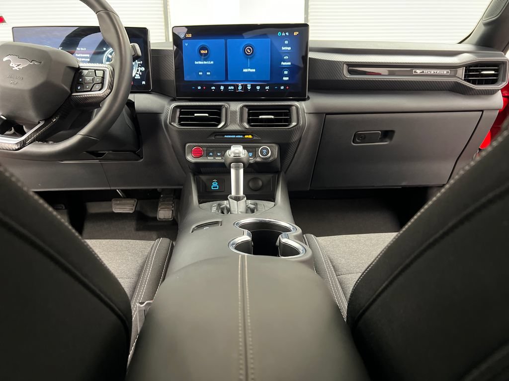 Used 2025 Ford Mustang Coupe RWD image 33