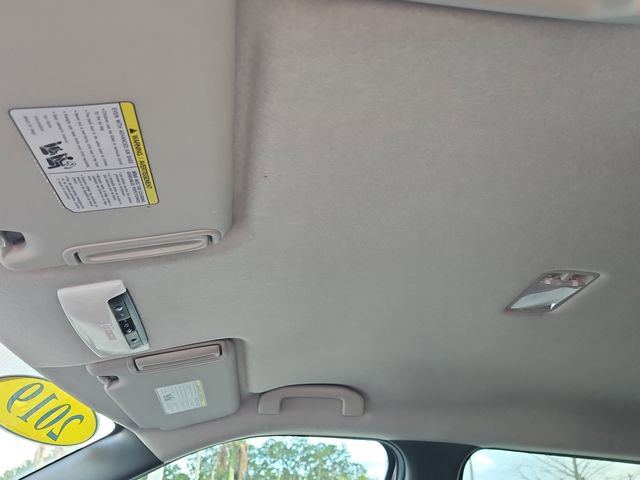 Used 2019 Nissan Kicks SR FWD image 30