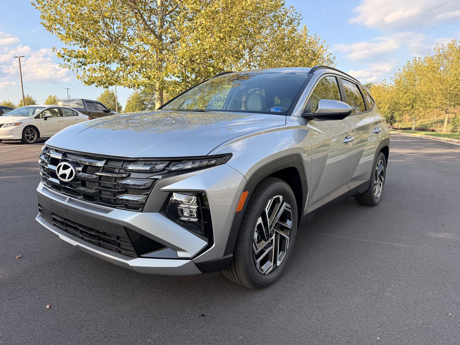 New 2026 Hyundai Tucson SEL Plus w/ Tow & Go Package FWD image 2