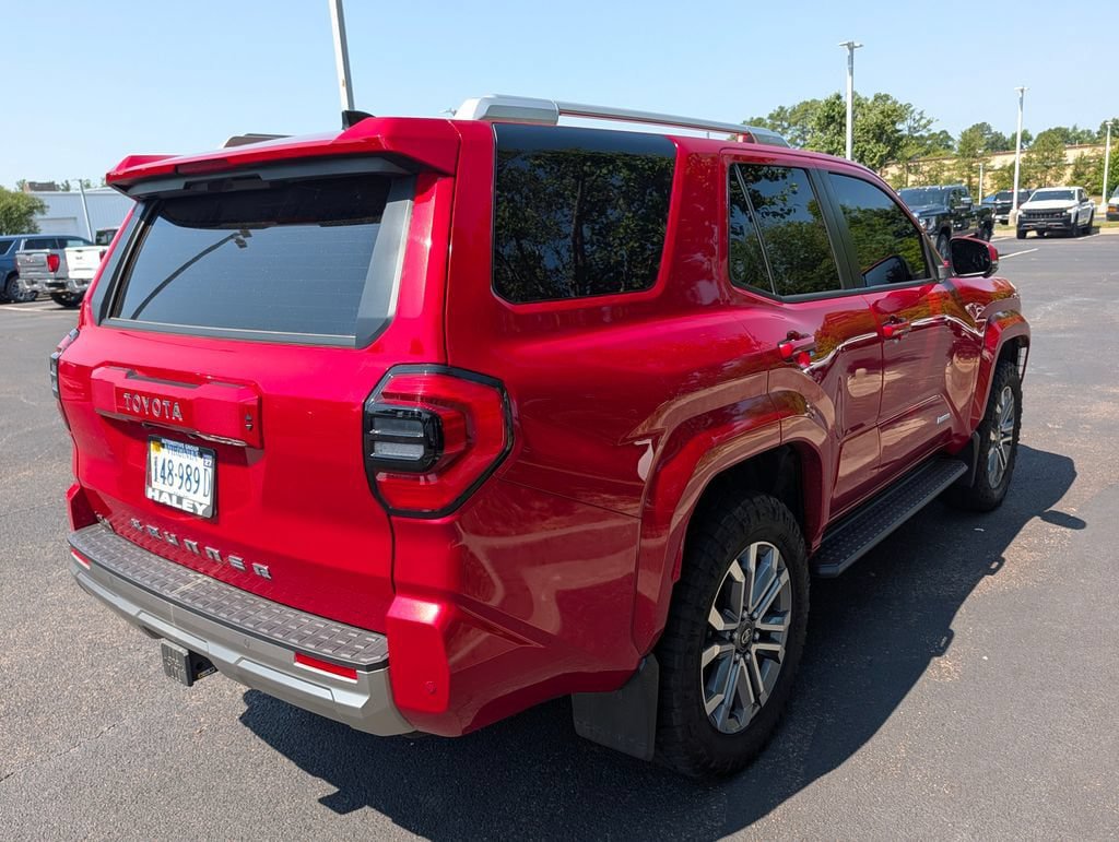 Used 2025 Toyota 4Runner Limited w/ Tow Technology Package AWD/4WD image 8