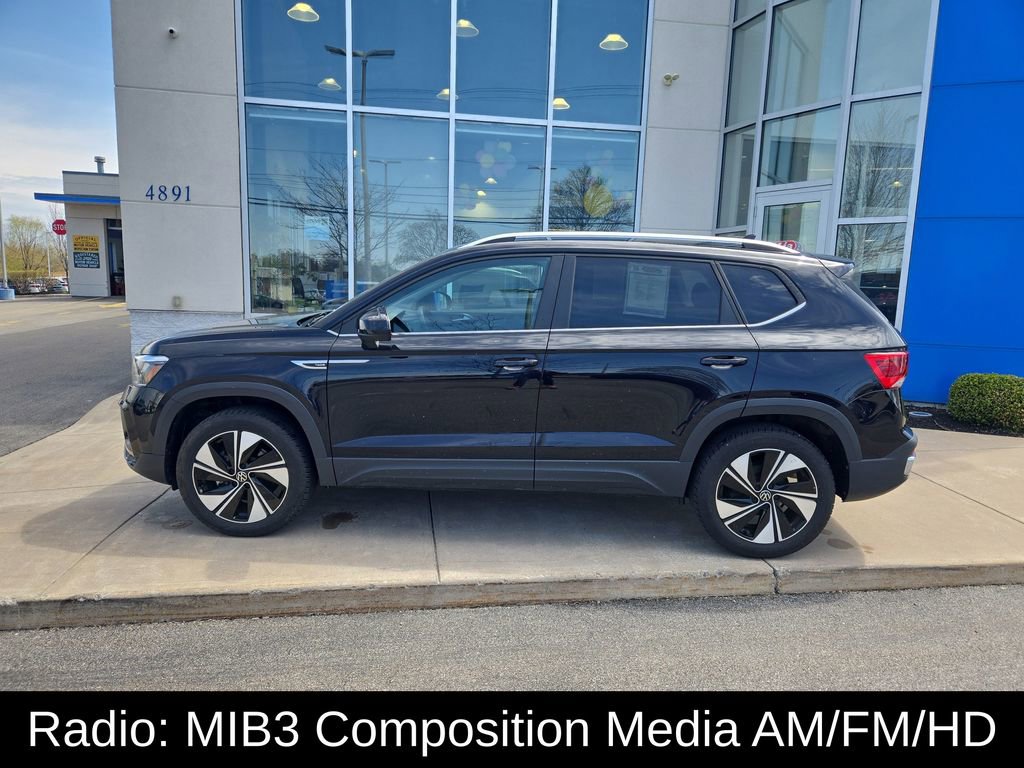 Used 2024 Volkswagen Taos SE AWD/4WD image 7