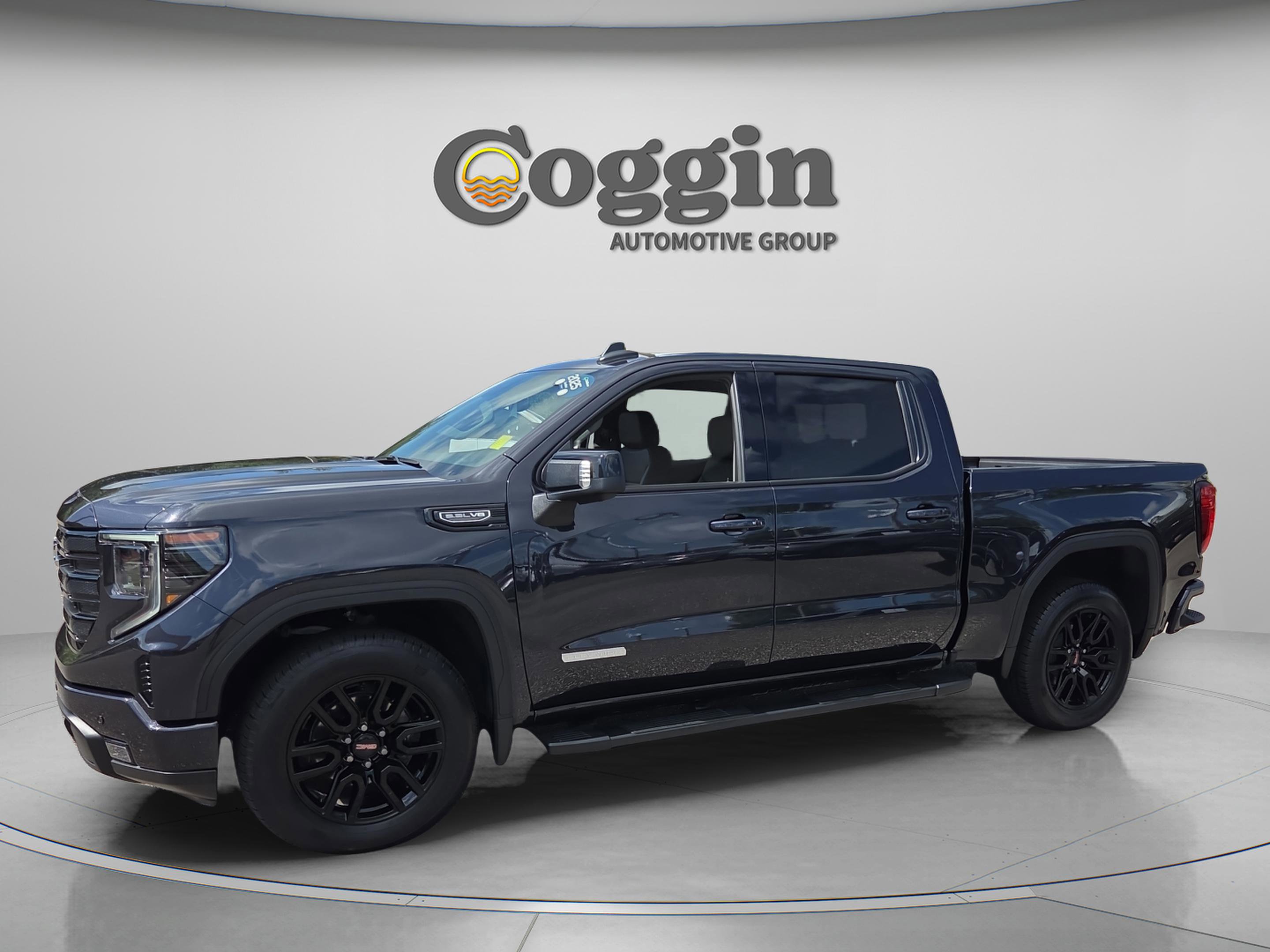 Used 2025 GMC Sierra 1500 Elevation w/ Elevation Premium Package RWD image 1
