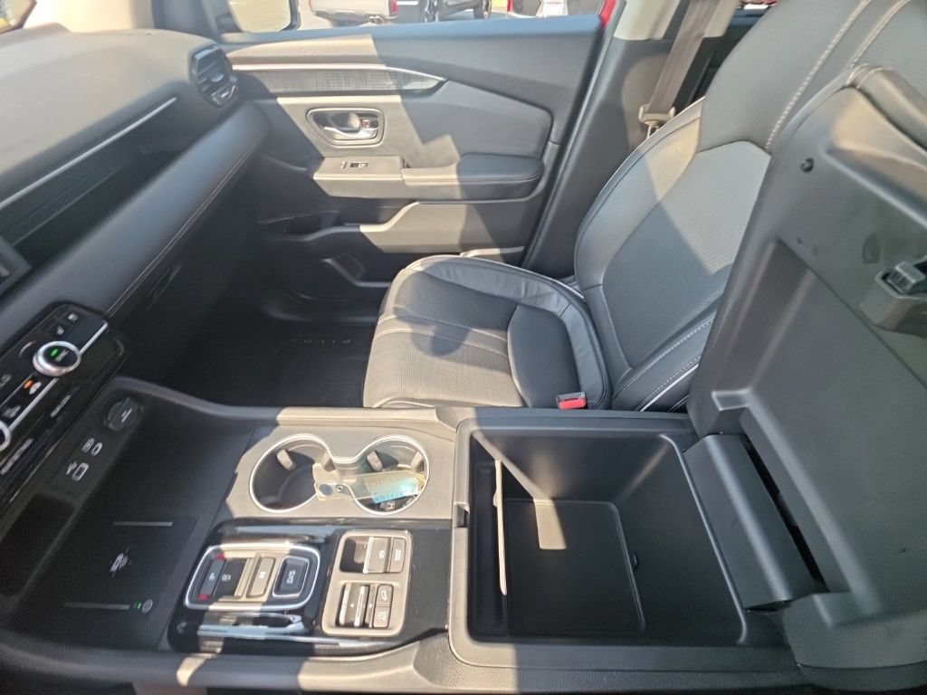 Certified 2025 Honda Pilot Elite image 25