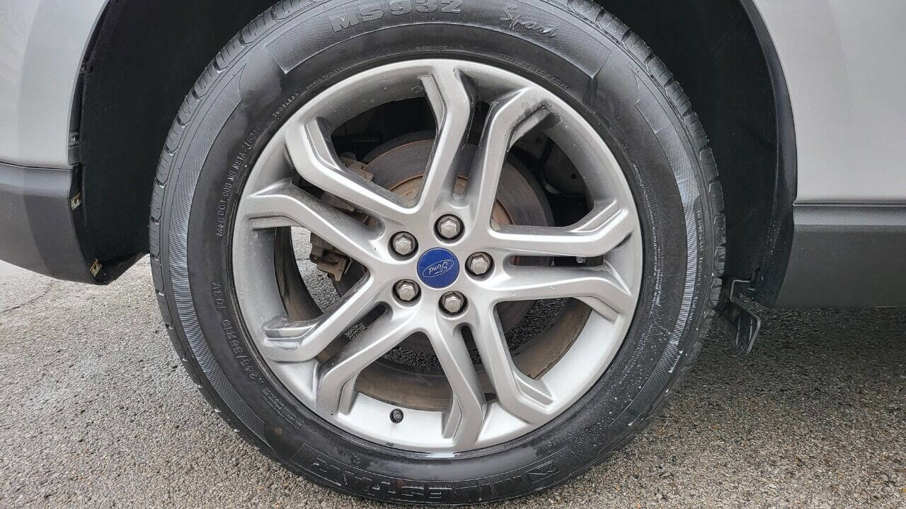 Used 2016 Ford Edge Titanium image 34
