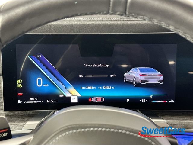 Used 2025 BMW 740i xDrive image 23