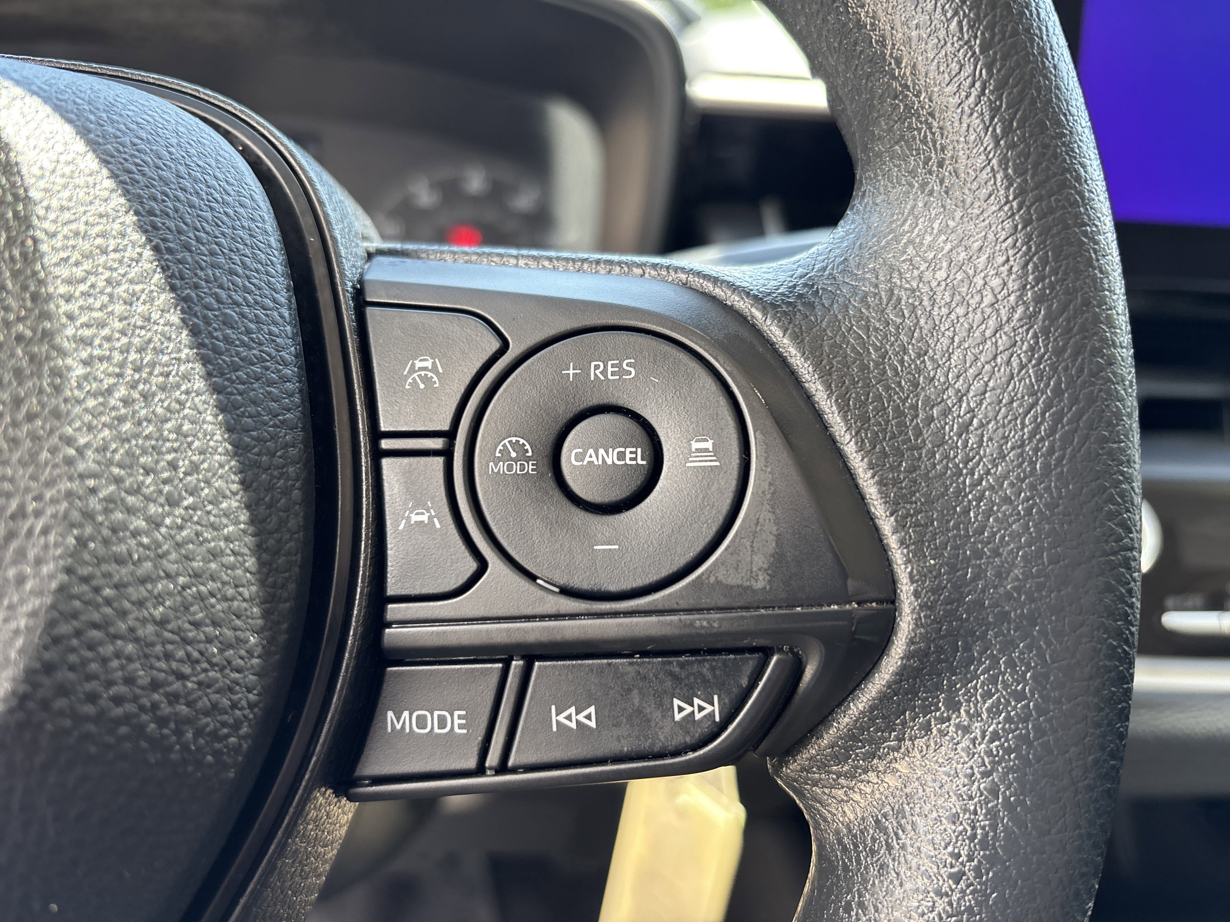 Used 2023 Toyota Corolla LE FWD image 19