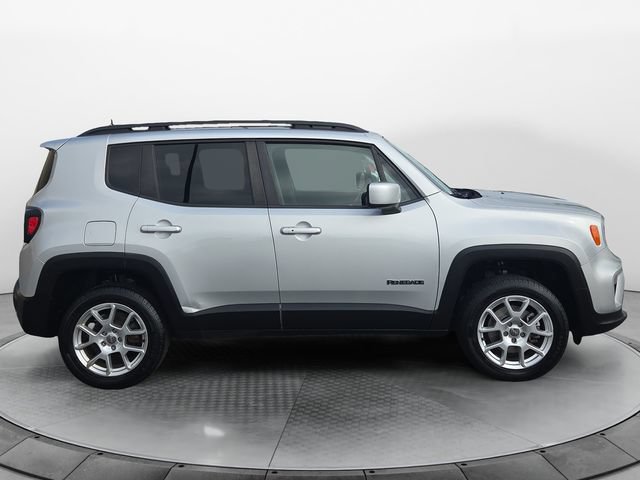 Used 2019 Jeep Renegade Latitude AWD/4WD image 6