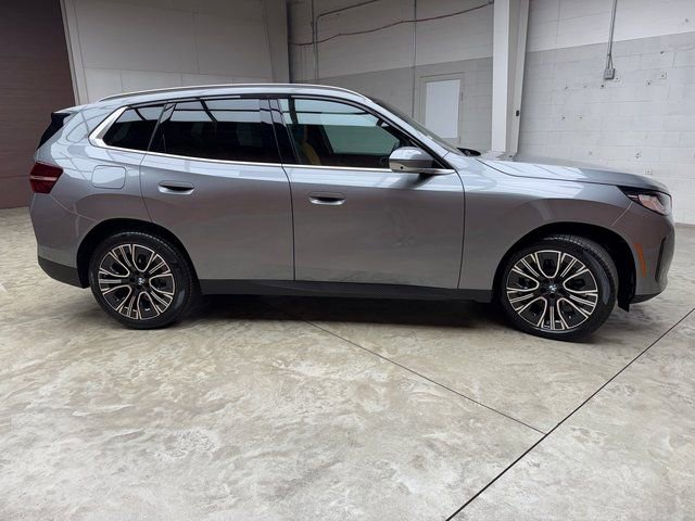 Used 2025 BMW X3 xDrive30i w/ Premium Package AWD/4WD image 6