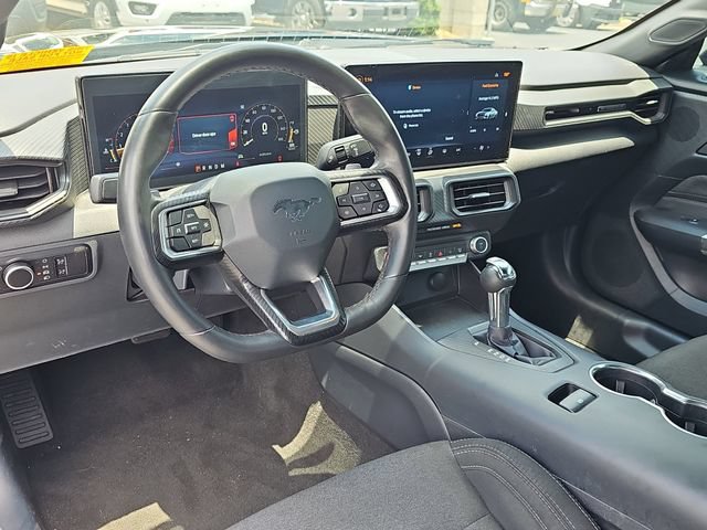 Used 2024 Ford Mustang GT RWD image 16