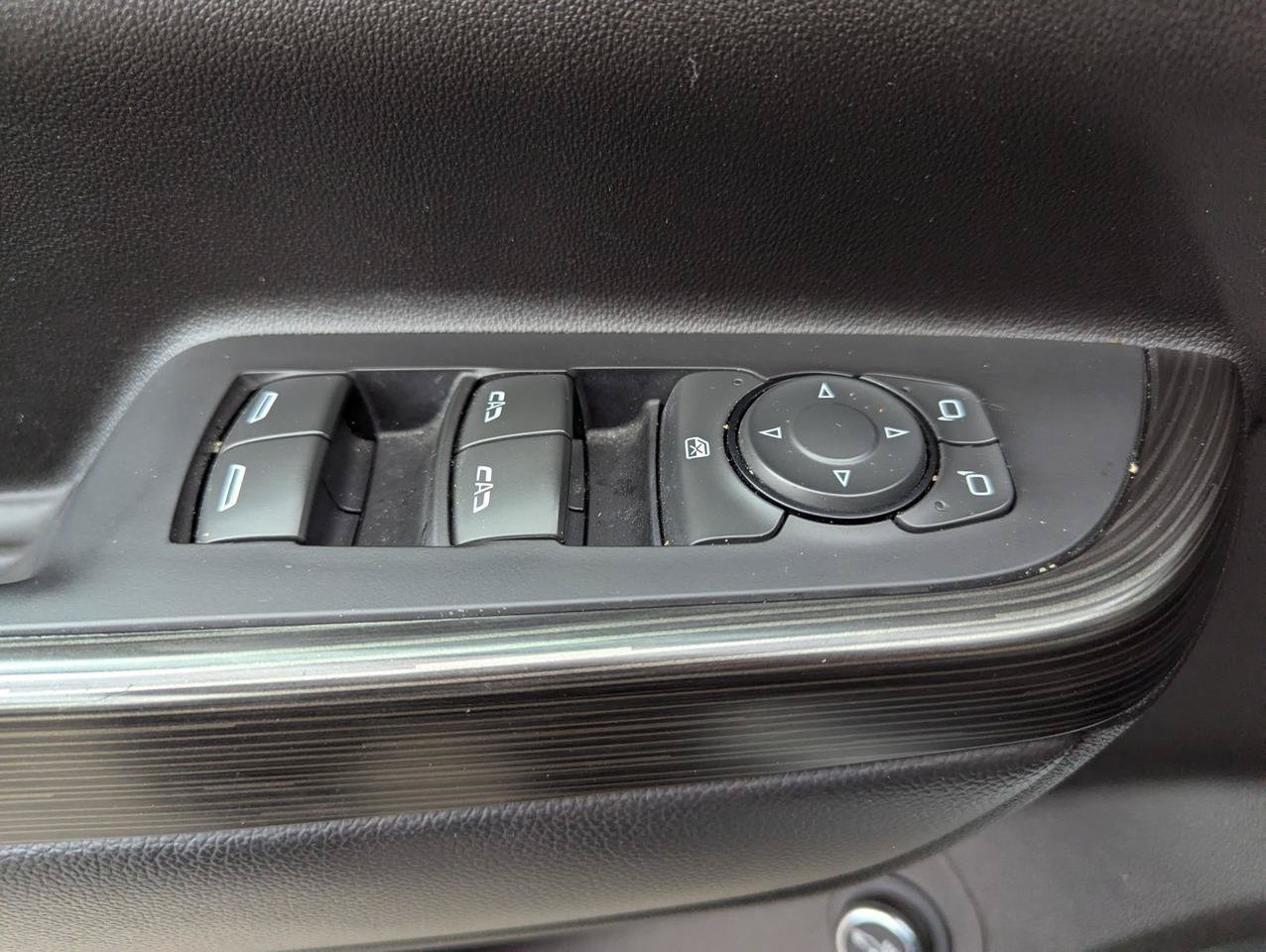 Used 2023 GMC Acadia SLT AWD/4WD image 10