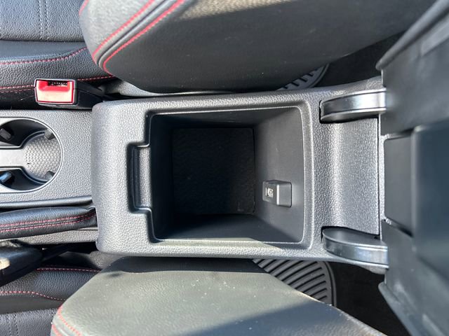 Used 2014 Volkswagen Jetta GLI Autobahn image 26