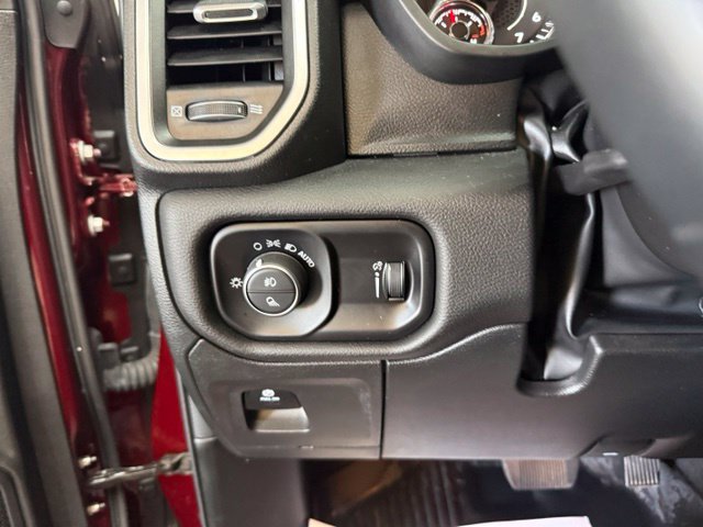 Used 2023 RAM 1500 Big Horn AWD/4WD image 24