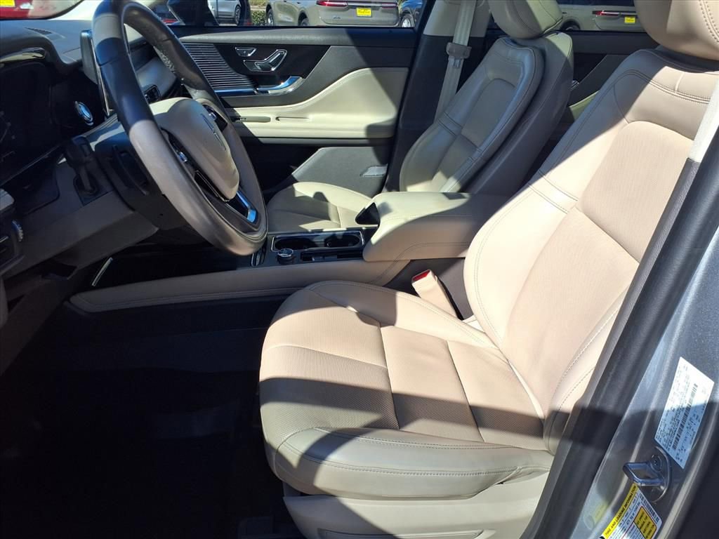 Certified 2021 Lincoln Corsair Standard w/ Premium Package image 24