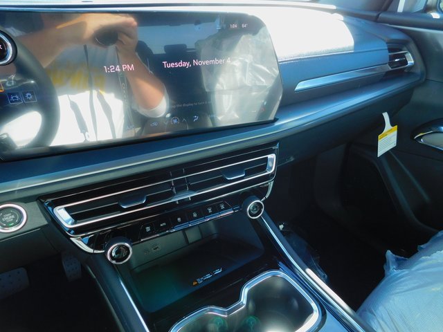 New 2026 Chevrolet Traverse LT w/ Midnight/Sport Edition image 27