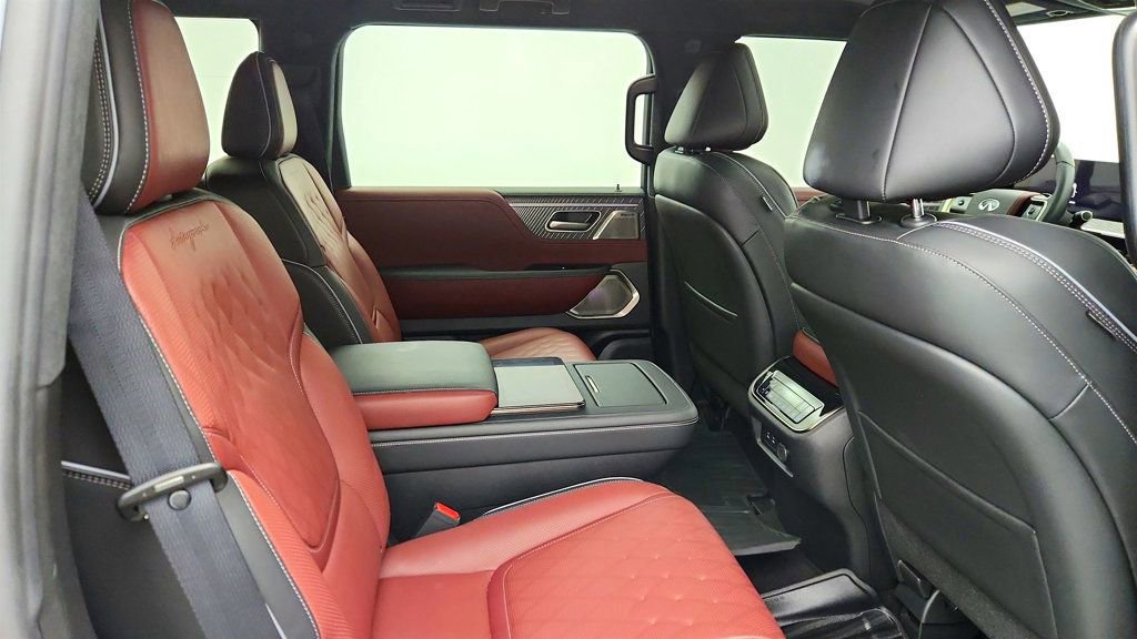 Used 2025 INFINITI QX80 Autograph w/ Autograph Exterior Package image 26