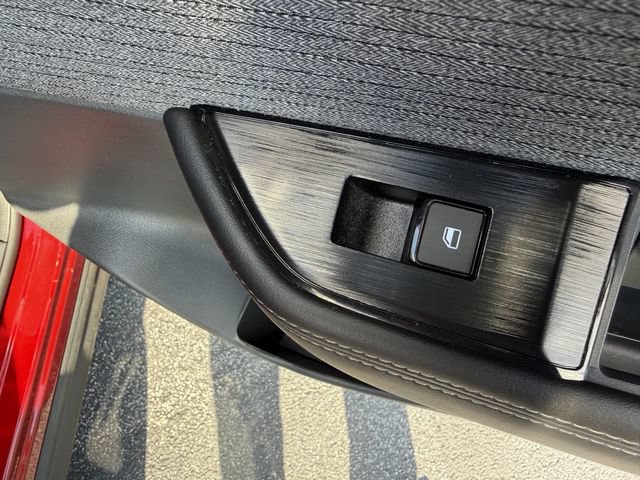 Used 2023 Nissan Rogue SV FWD image 33
