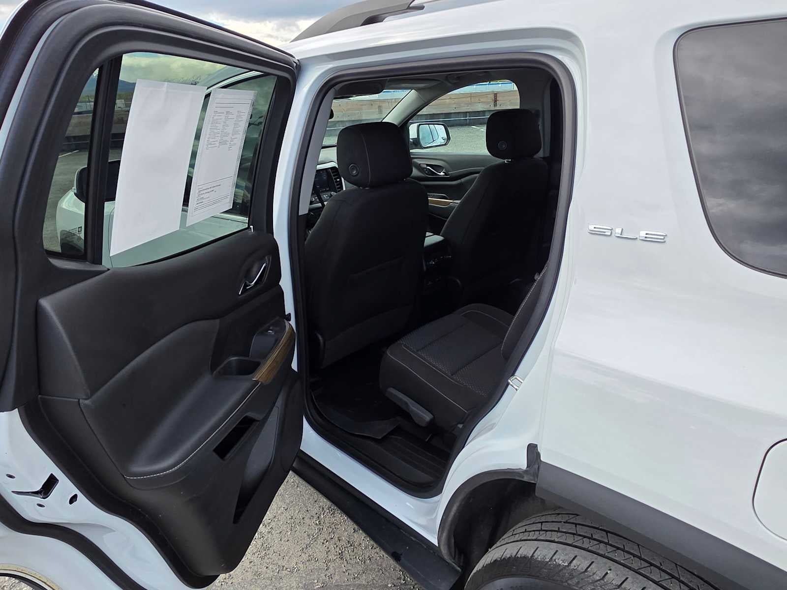 Used 2022 GMC Acadia SLE w/ Driver Convenience Package AWD/4WD image 15