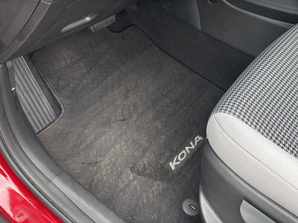 Certified 2023 Hyundai Kona SE FWD image 17