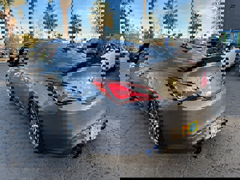 Used 2014 Hyundai Genesis 2.0T image 5