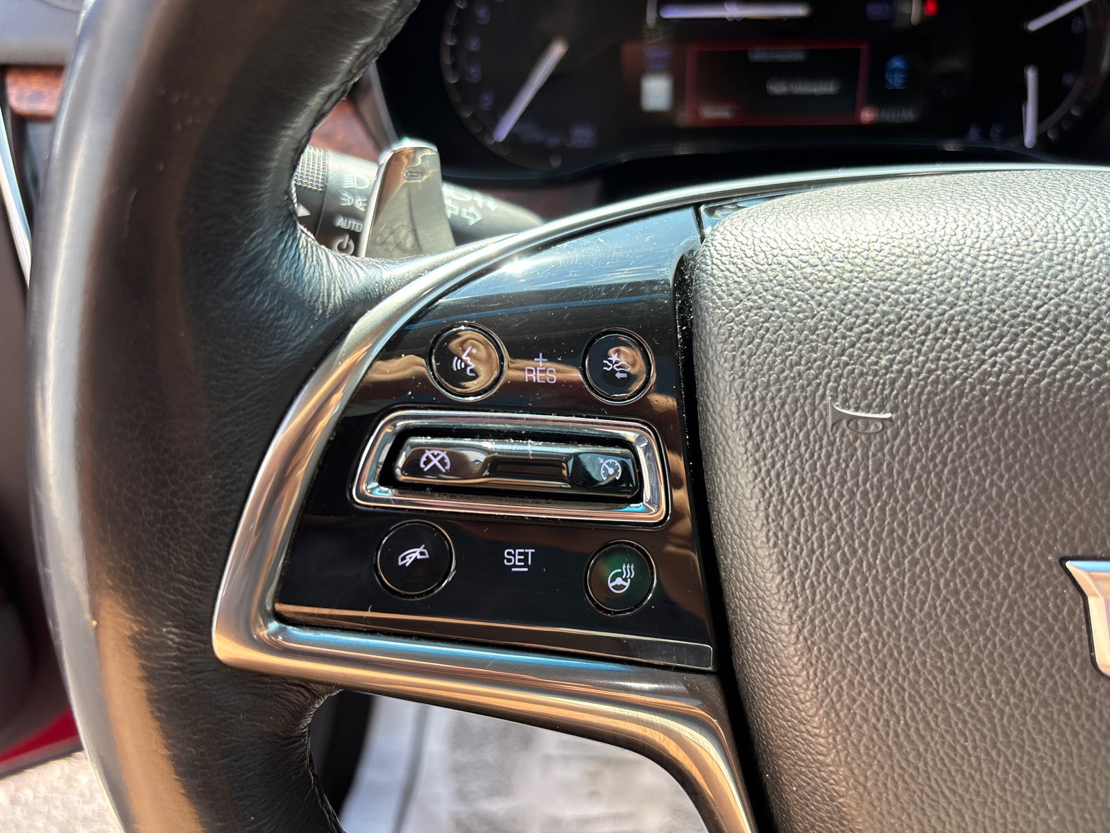 Used 2019 Cadillac CTS Luxury RWD image 16