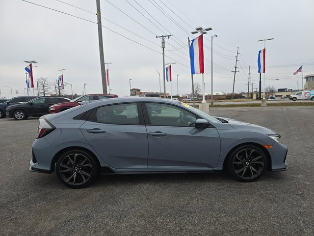 Used 2019 Honda Civic Sport Touring image 4