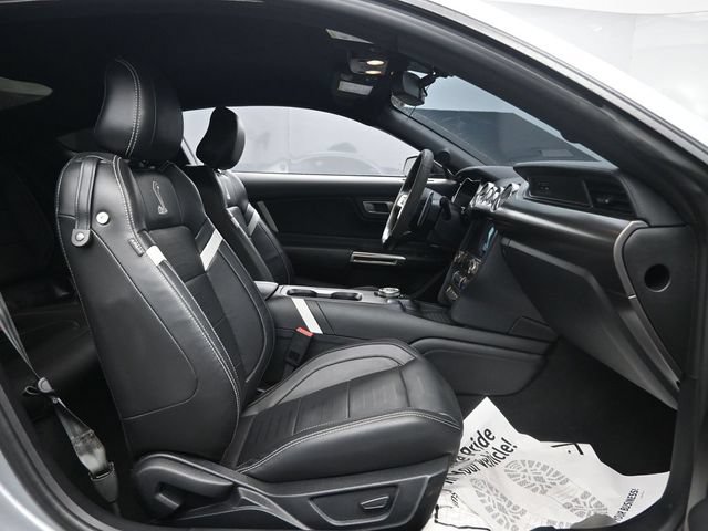 Used 2022 Ford Mustang Shelby GT500 w/ Technology Package RWD image 24