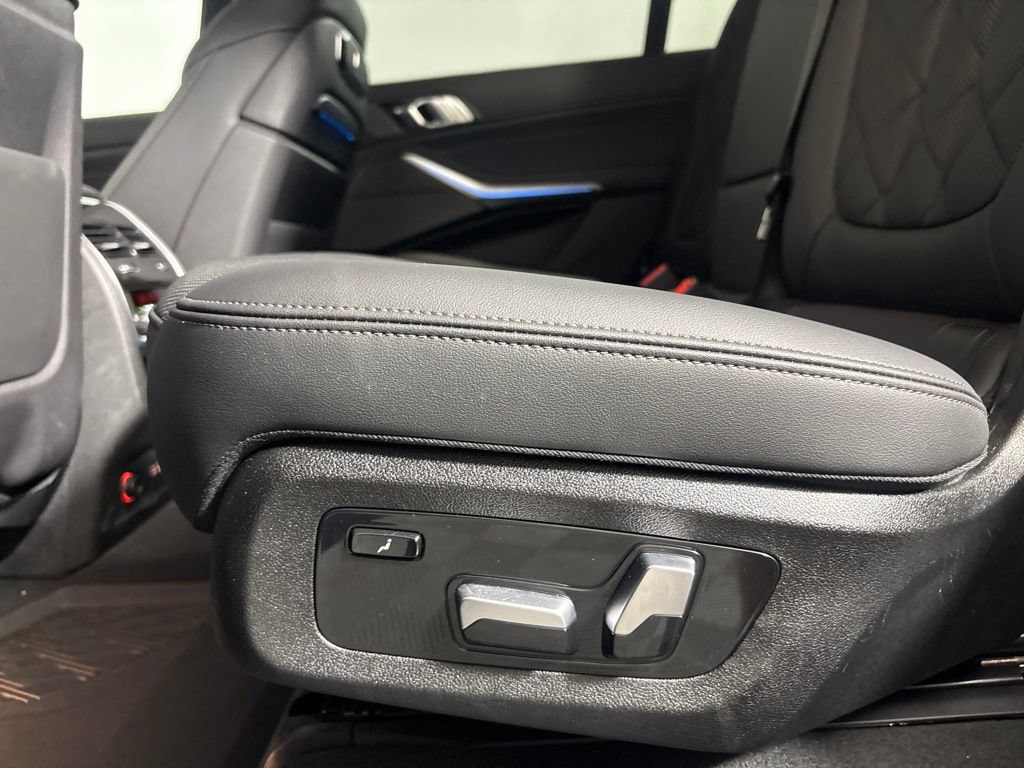 Certified 2026 BMW X7 xDrive40i AWD/4WD image 34
