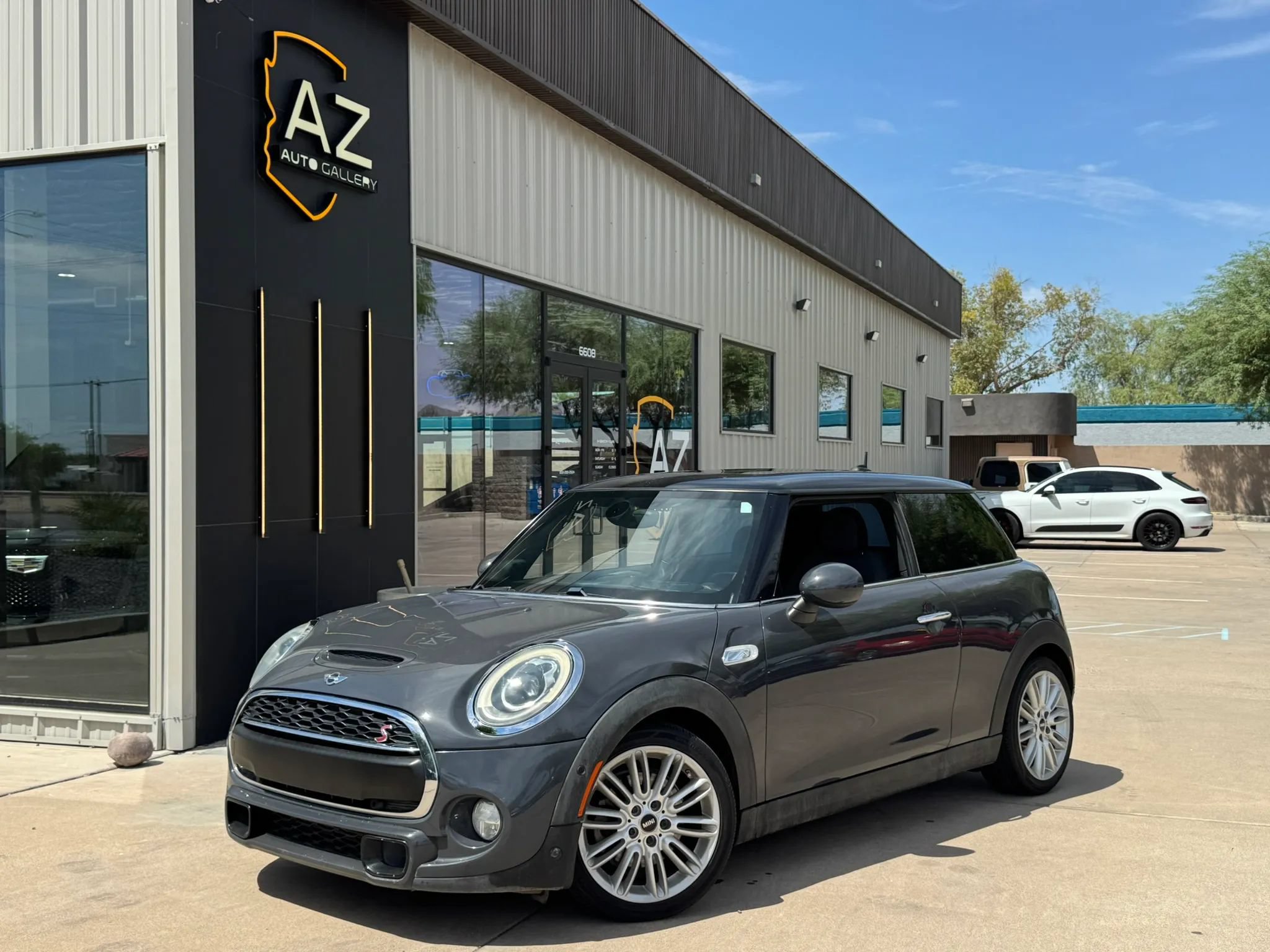 Used 2014 MINI Cooper S FWD image 1