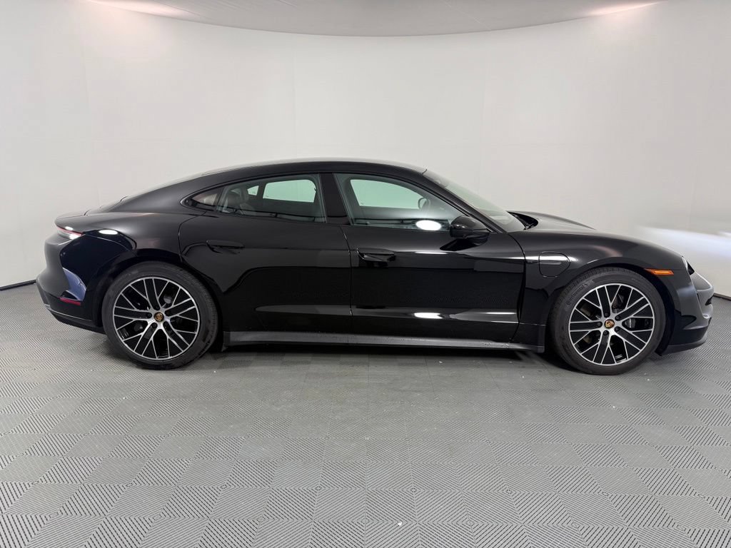 Certified 2024 Porsche Taycan w/ Premium Package RWD image 8
