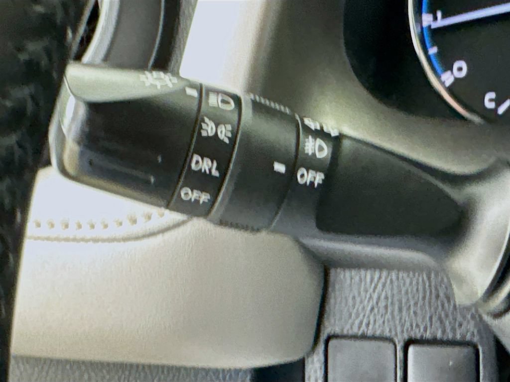 Used 2016 Toyota RAV4 XLE FWD image 12