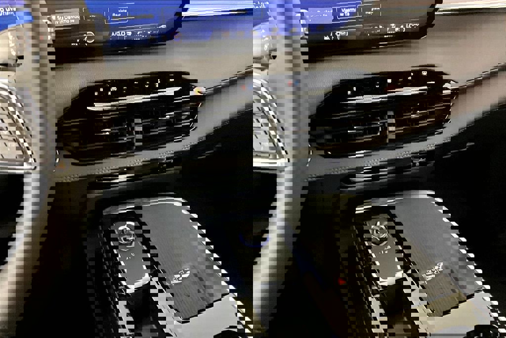 New 2026 Buick Enclave Sport Touring w/ Super Cruise Package image 7