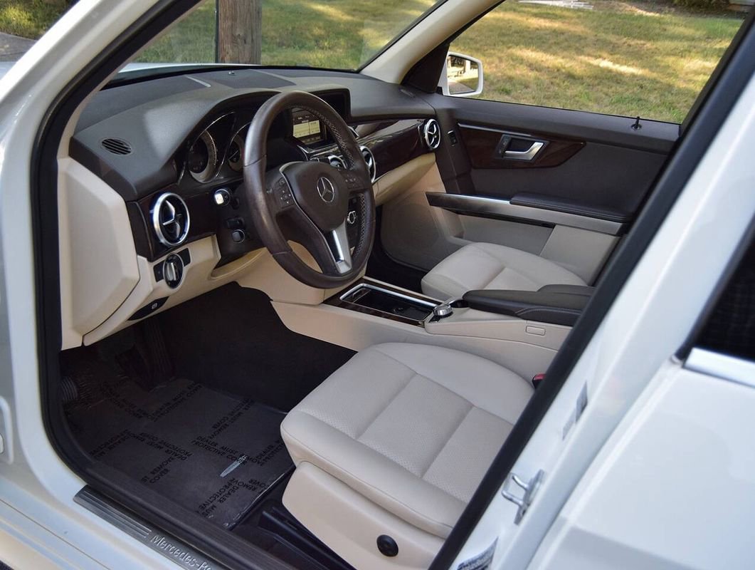 Used 2014 Mercedes-Benz GLK 350 4MATIC w/ Premium 1 Package image 24