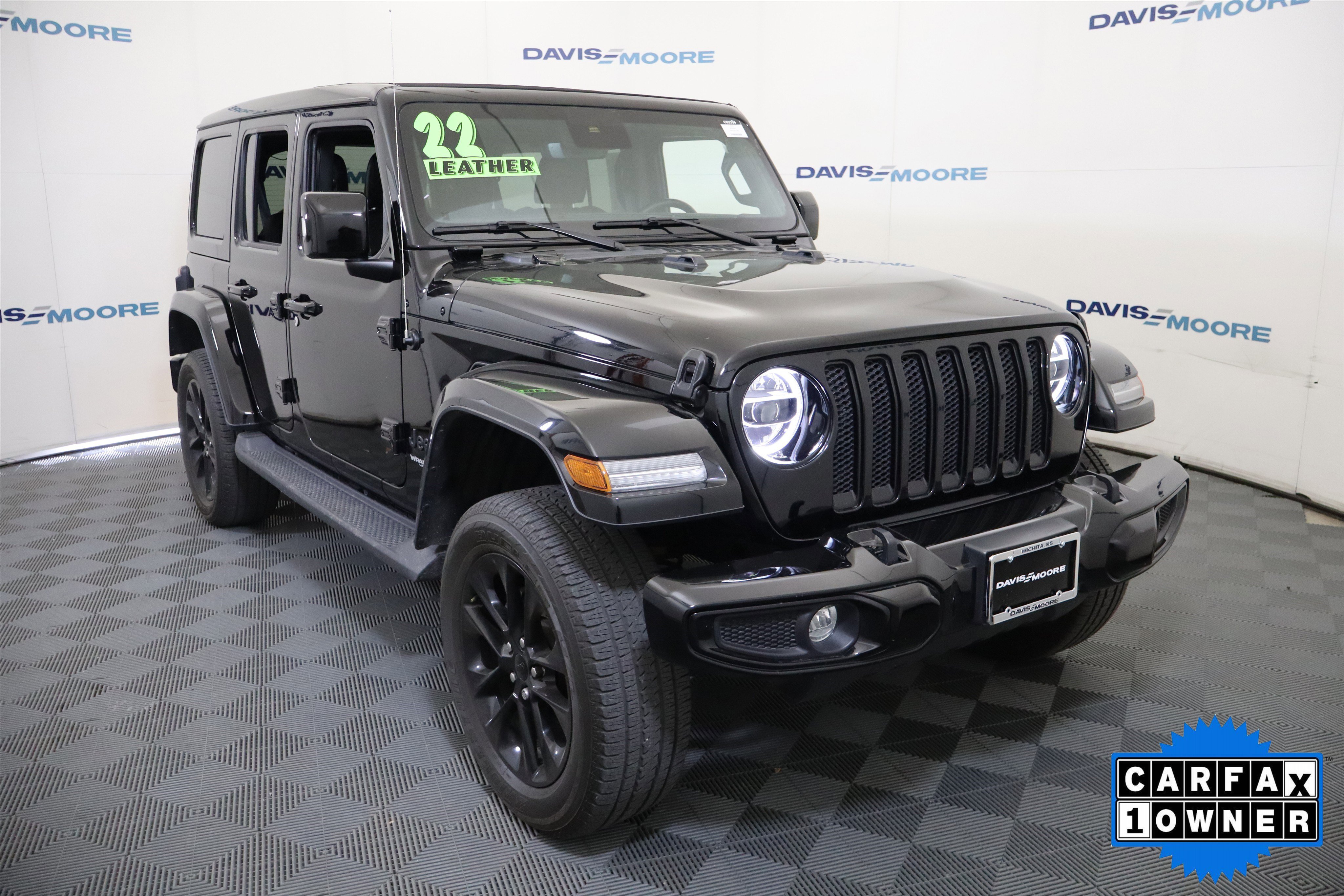 Used 2022 Jeep Wrangler Unlimited Sahara AWD/4WD image 3