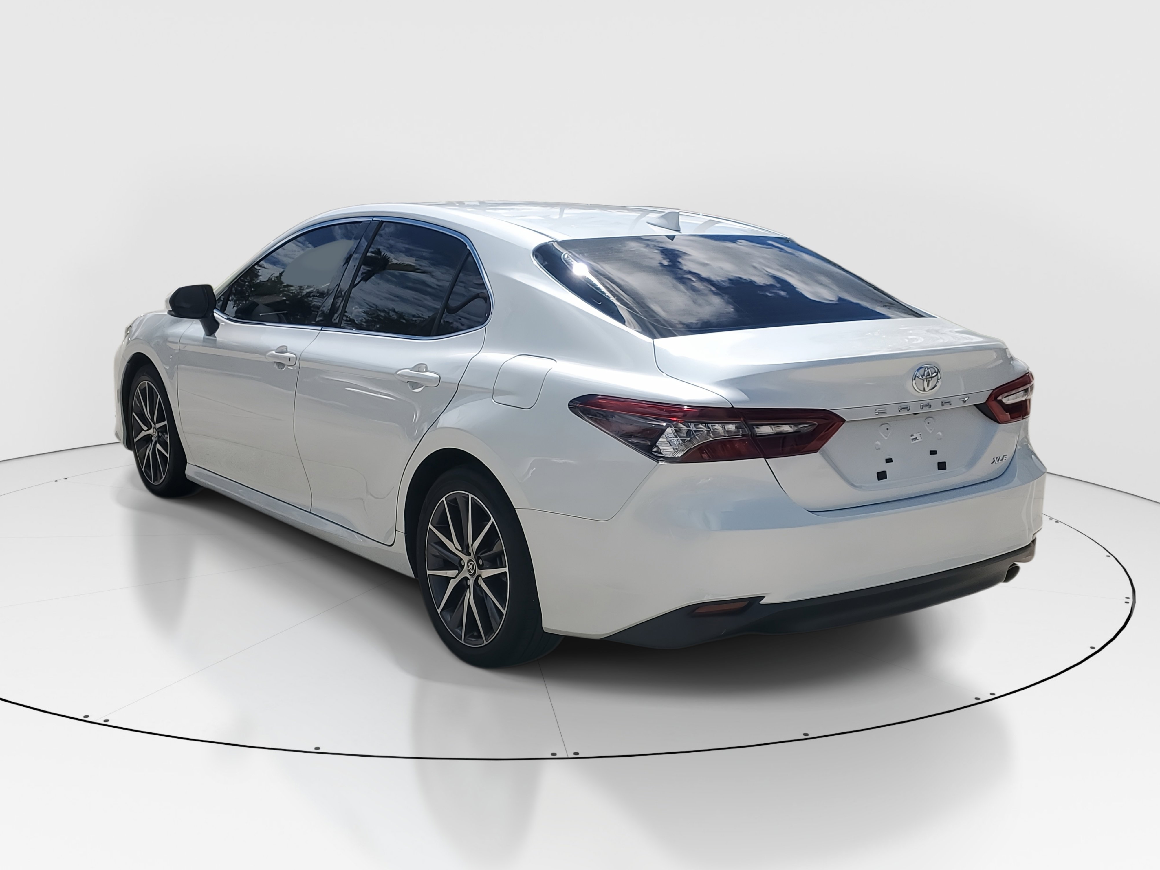 Certified 2023 Toyota Camry XLE image 5