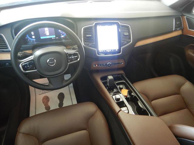 Used 2024 Volvo XC90 B6 Core AWD/4WD image 2
