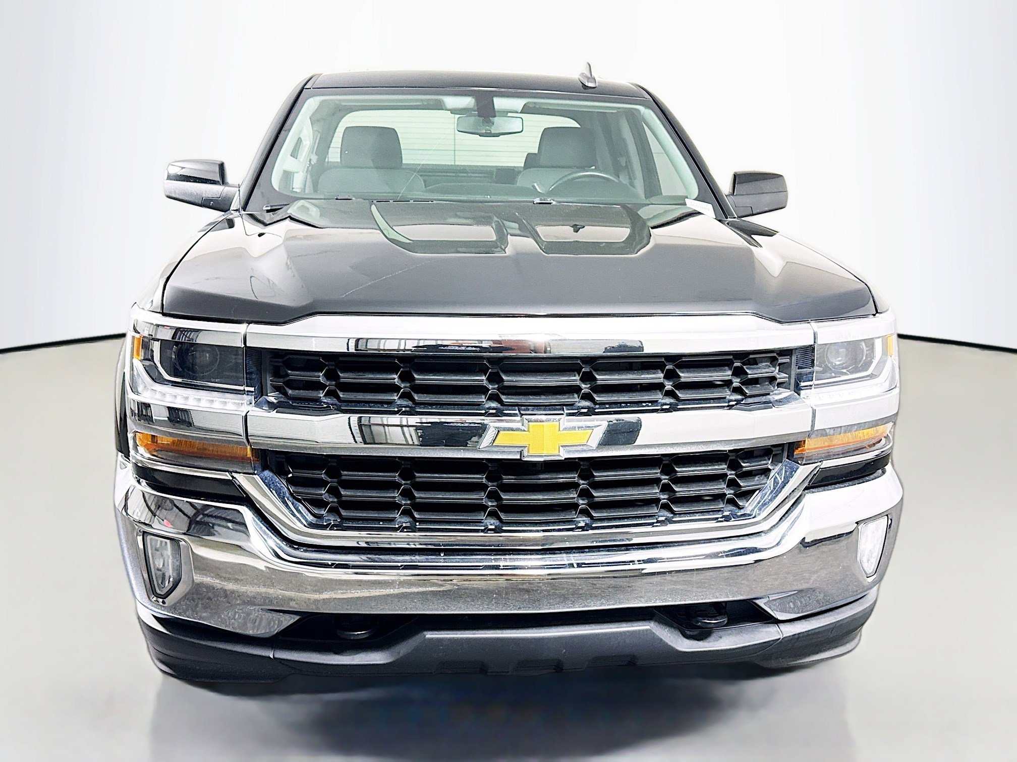 Used 2017 Chevrolet Silverado 1500 LT w/ All Star Edition image 2