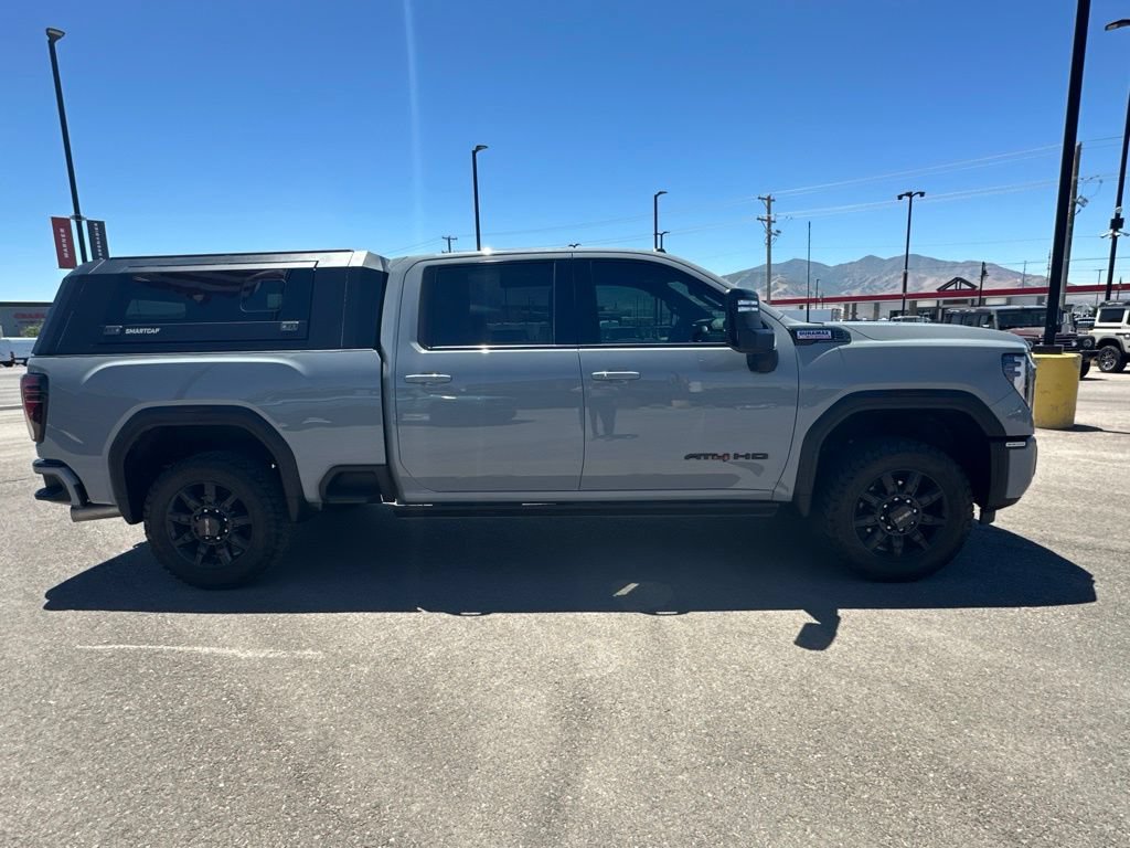 Used 2024 GMC Sierra 3500 AT4 w/ AT4 Premium Plus Package AWD/4WD image 6