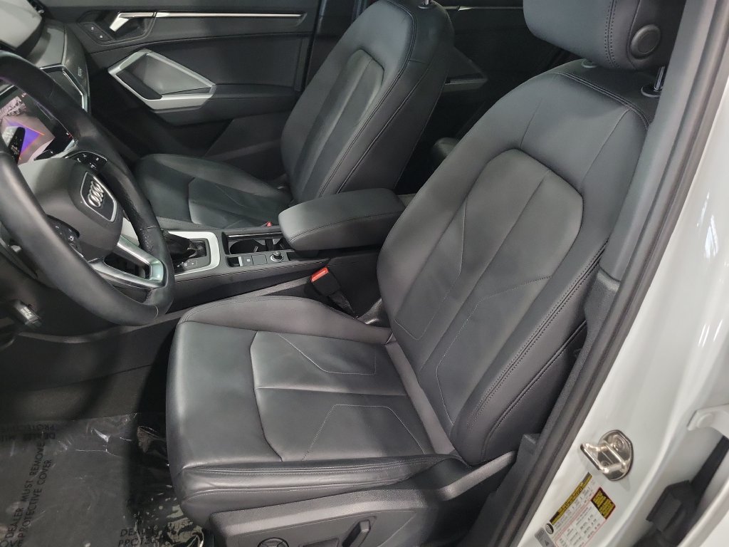 Used 2024 Audi Q3 2.0T Premium w/ Convenience Package AWD/4WD image 23