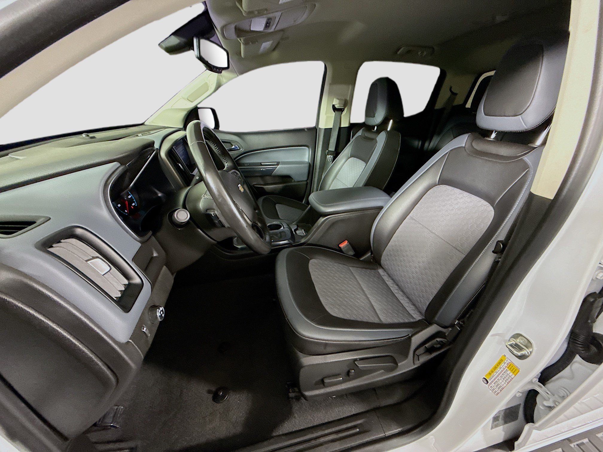 Used 2019 Chevrolet Colorado Z71 RWD image 21