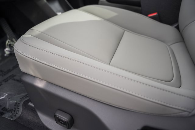 New 2026 Volvo EX30 Cross Country Ultra image 30